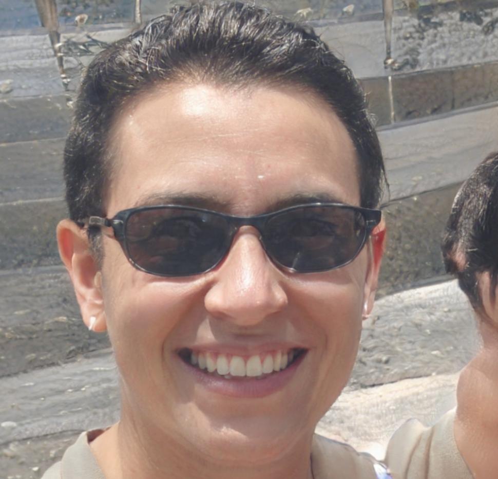 資深財務分析師陳志明